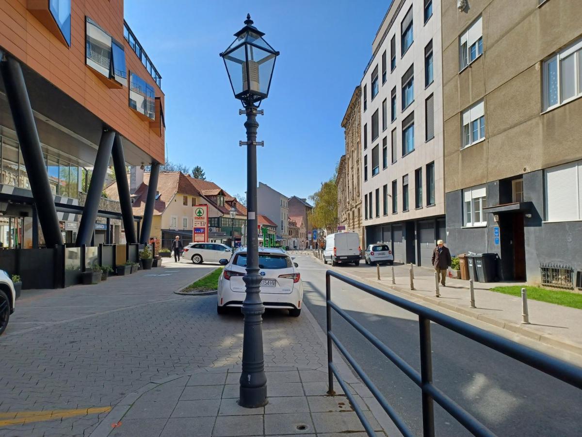 Apartment Elara Zagreb Bagian luar foto